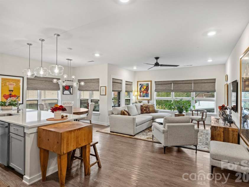 3630 Davidson Street, Charlotte, NC 28205.  MLS# CAR4356911, YatesRealty ID 3861. 