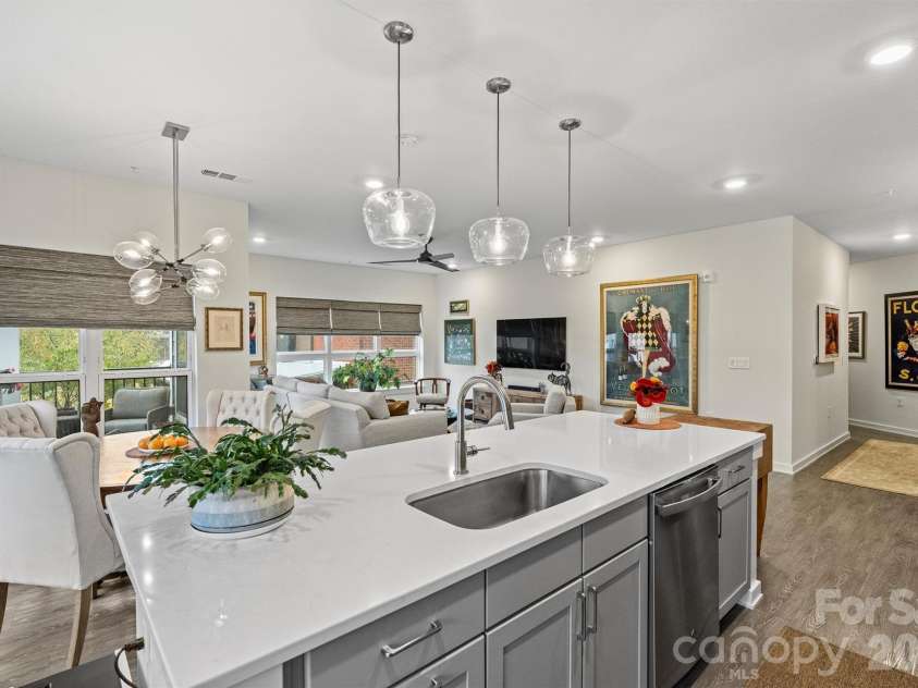 3630 Davidson Street, Charlotte, NC 28205.  MLS# CAR4356911, YatesRealty ID 3861. 