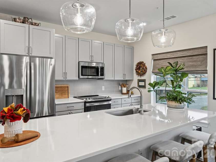 3630 Davidson Street, Charlotte, NC 28205.  MLS# CAR4356911, YatesRealty ID 3861. 