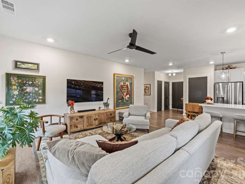3630 Davidson Street, Charlotte, NC 28205.  MLS# CAR4356911, YatesRealty ID 3861. 