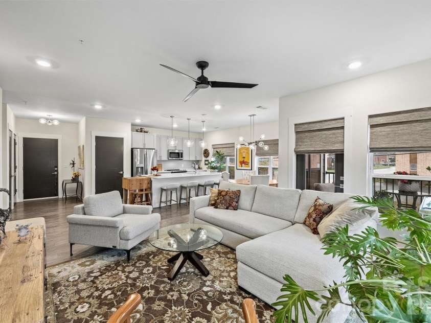 3630 Davidson Street, Charlotte, NC 28205.  MLS# CAR4356911, YatesRealty ID 3861. 