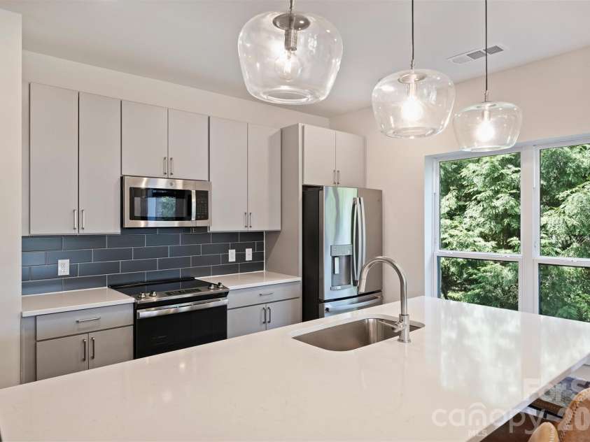 3630 Davidson Street, Charlotte, NC 28205.  MLS# CAR4402672, YatesRealty ID 3861. 