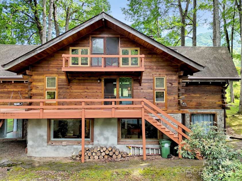 770 Shelton Cove Road, Waynesville, NC 28785.  MLS# CAR4240976, YatesRealty ID 3861. 
