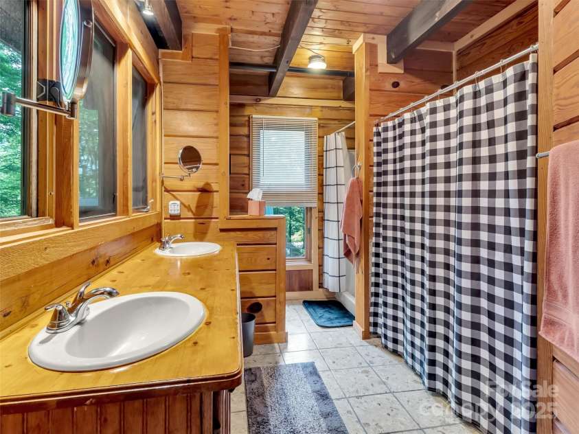 770 Shelton Cove Road, Waynesville, NC 28785.  MLS# CAR4240976, YatesRealty ID 3861. 