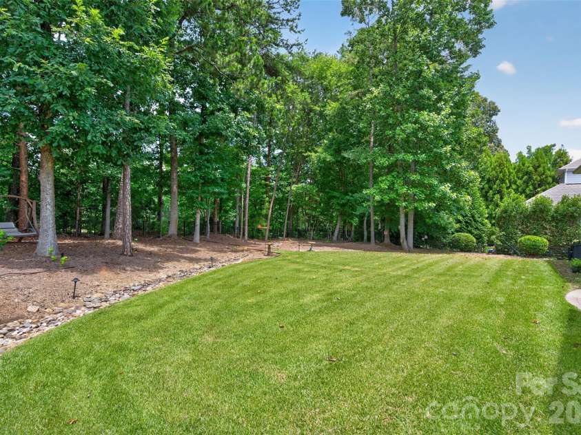 1133 Wessington Manor Lane, Fort Mill, SC 29715.  MLS# CAR4404569, YatesRealty ID 38610. 