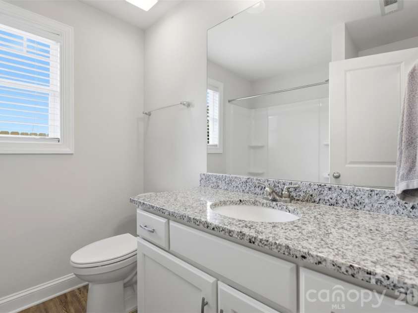 4221 End Street, Charlotte, NC 28208.  MLS# CAR4405194, YatesRealty ID 38611. 