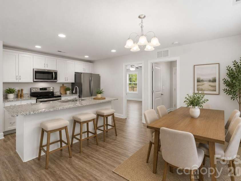 4221 End Street, Charlotte, NC 28208.  MLS# CAR4405194, YatesRealty ID 38611. 