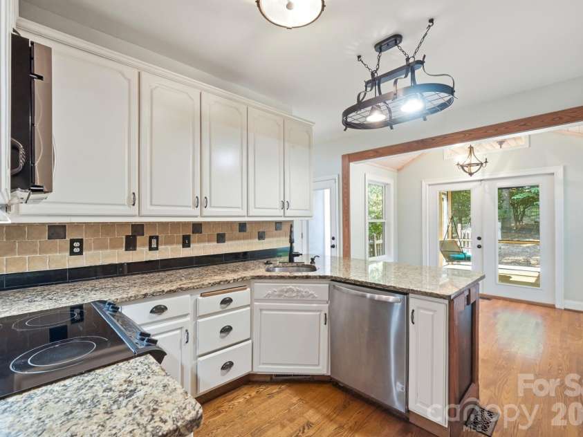 7050 Mariners Court, Fort Mill, SC 29708.  MLS# CAR4399728, YatesRealty ID 38613. 