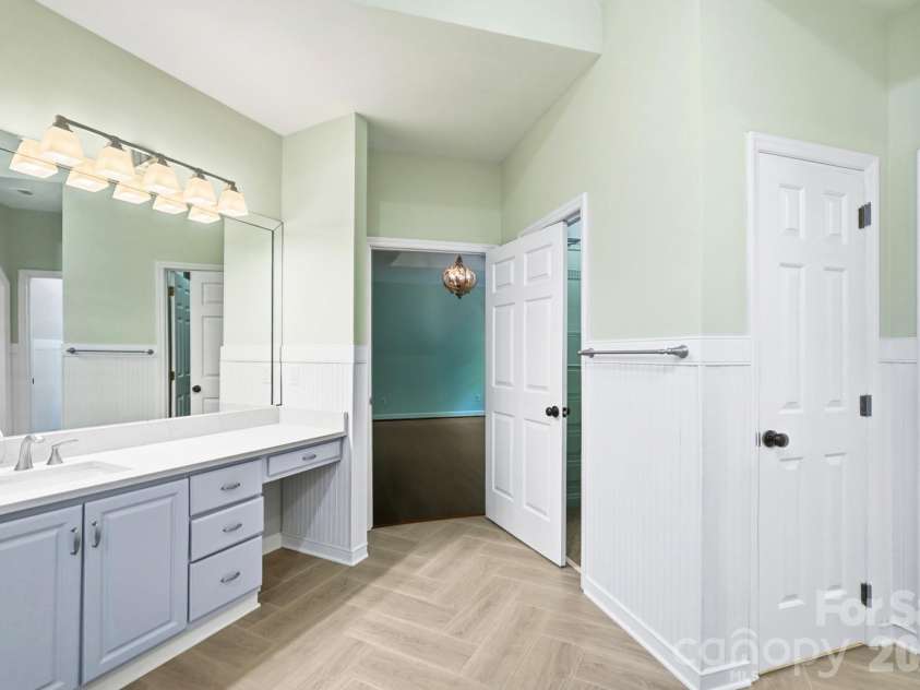 7050 Mariners Court, Fort Mill, SC 29708.  MLS# CAR4399728, YatesRealty ID 38613. 