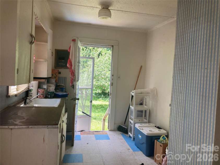 631 Elm Street, Salisbury, NC 28144.  MLS# CAR4400501, YatesRealty ID 38614. 