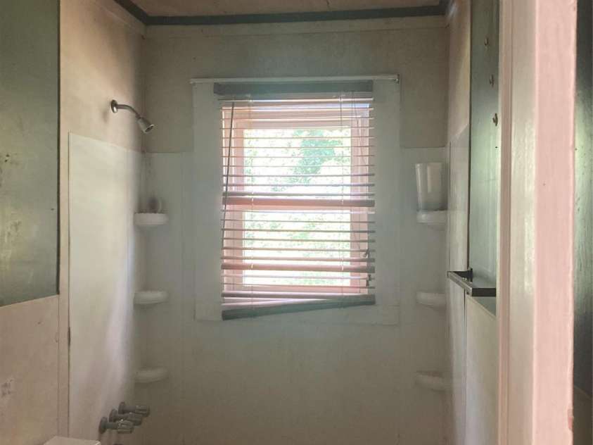 631 Elm Street, Salisbury, NC 28144.  MLS# CAR4400501, YatesRealty ID 38614. 