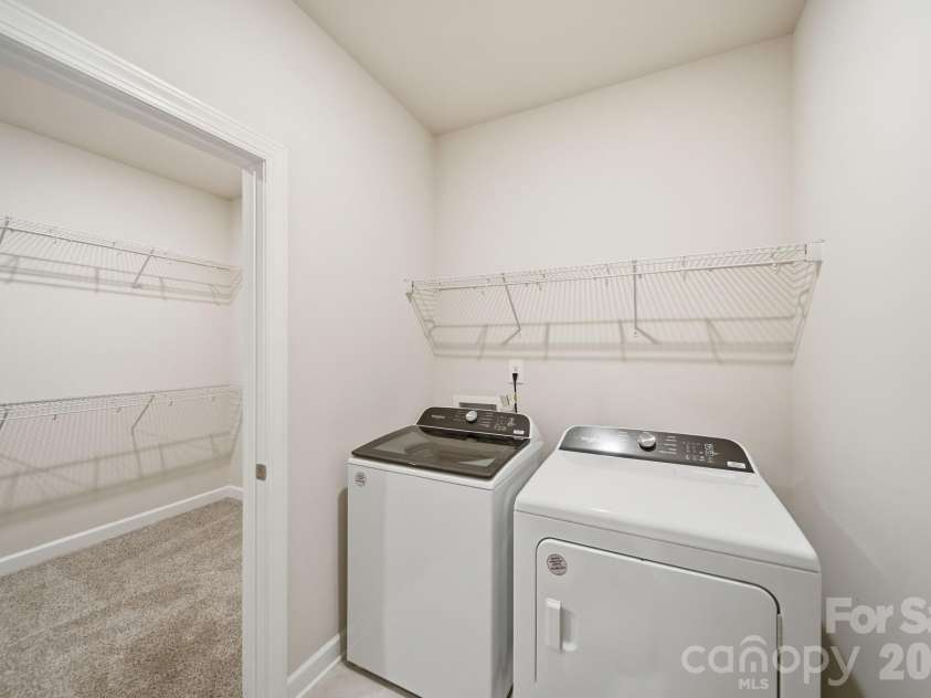 6220 Barcelona Way, Charlotte, NC 28214.  MLS# CAR4404198, YatesRealty ID 38615. 