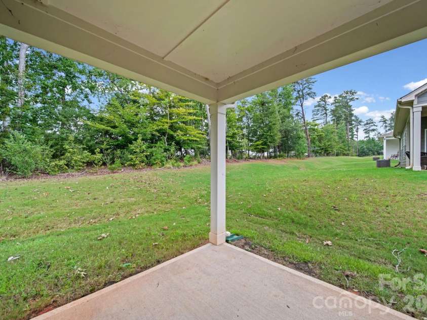 6220 Barcelona Way, Charlotte, NC 28214.  MLS# CAR4404198, YatesRealty ID 38615. 
