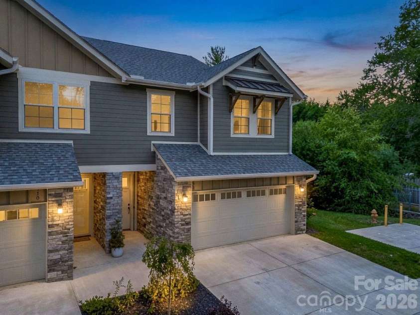 572 Sweet Birch Park Lane, Black Mountain, NC 28711.  MLS# CAR4396853, YatesRealty ID 38616. 