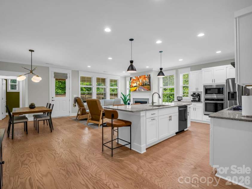 572 Sweet Birch Park Lane, Black Mountain, NC 28711.  MLS# CAR4396853, YatesRealty ID 38616. 