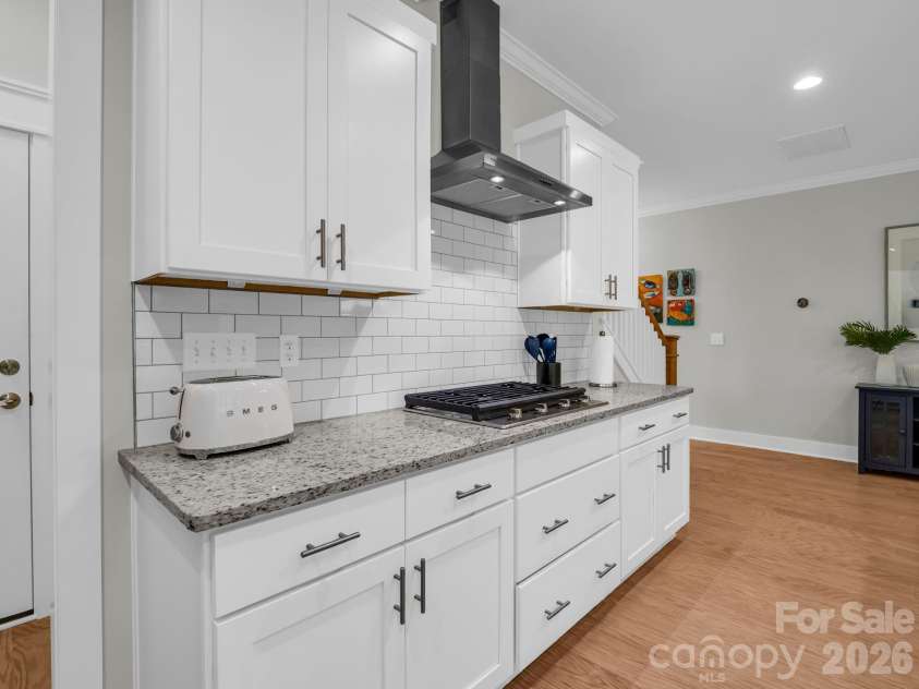 572 Sweet Birch Park Lane, Black Mountain, NC 28711.  MLS# CAR4396853, YatesRealty ID 38616. 