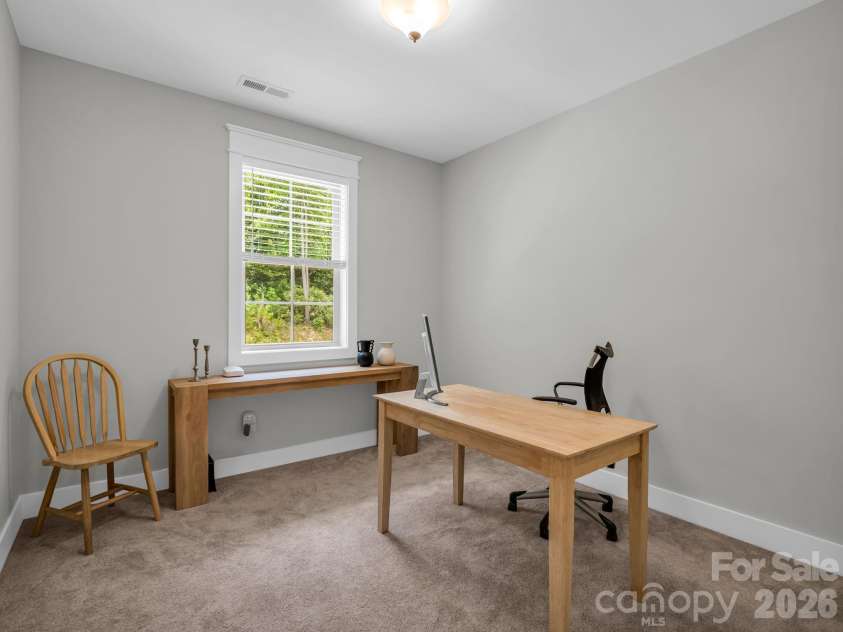 572 Sweet Birch Park Lane, Black Mountain, NC 28711.  MLS# CAR4396853, YatesRealty ID 38616. 