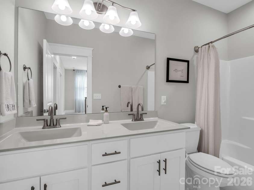 572 Sweet Birch Park Lane, Black Mountain, NC 28711.  MLS# CAR4396853, YatesRealty ID 38616. 