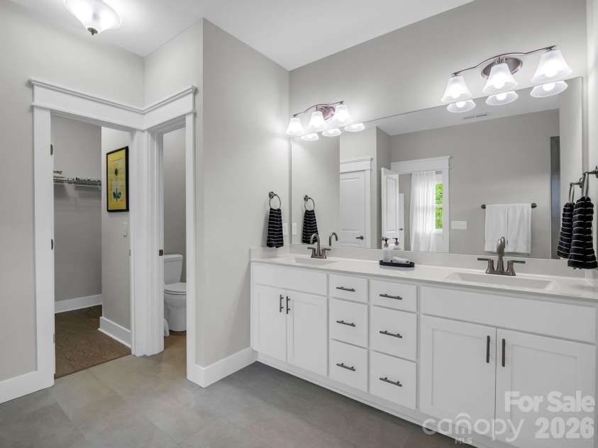 572 Sweet Birch Park Lane, Black Mountain, NC 28711.  MLS# CAR4396853, YatesRealty ID 38616. 
