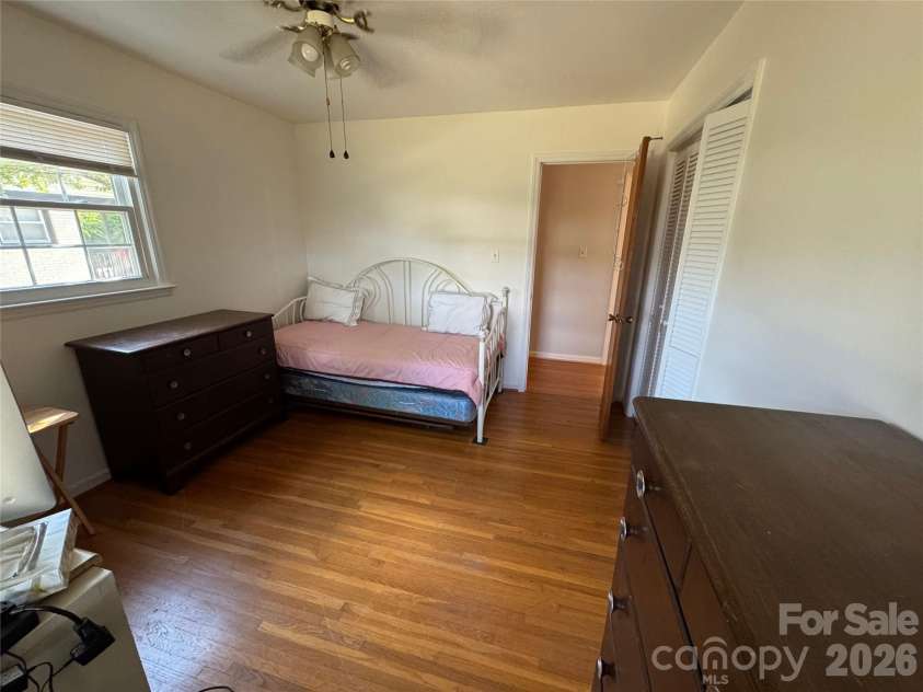 7644 Bramblewood Drive, Charlotte, NC 28217.  MLS# CAR4397950, YatesRealty ID 38618. 
