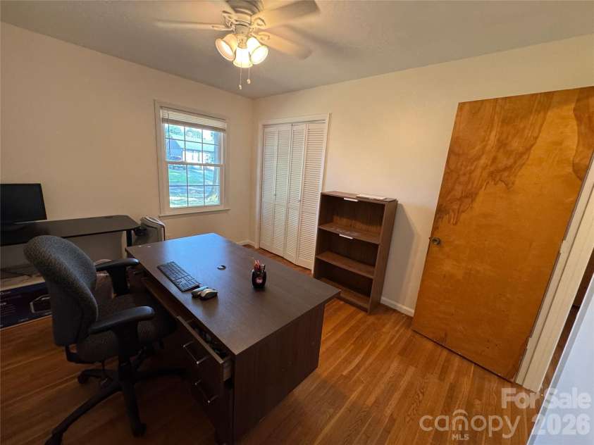 7644 Bramblewood Drive, Charlotte, NC 28217.  MLS# CAR4397950, YatesRealty ID 38618. 