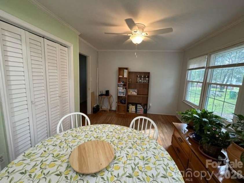 7644 Bramblewood Drive, Charlotte, NC 28217.  MLS# CAR4397950, YatesRealty ID 38618. 