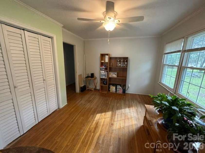7644 Bramblewood Drive, Charlotte, NC 28217.  MLS# CAR4397950, YatesRealty ID 38618. 