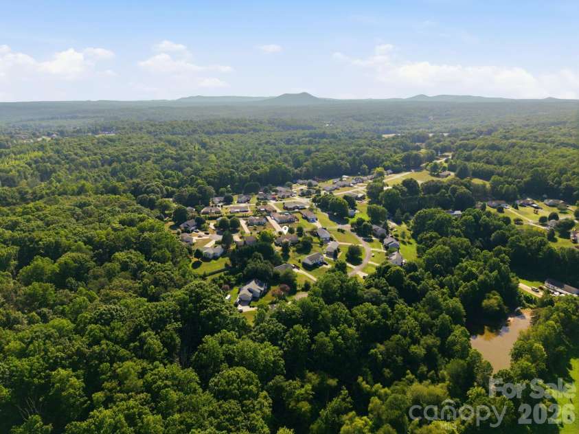 3842 Serenity Drive, Hickory, NC 28602.  MLS# CAR4384261, YatesRealty ID 38619. 