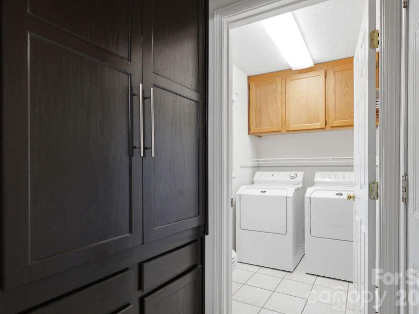 3842 Serenity Drive, Hickory, NC 28602.  MLS# CAR4384261, YatesRealty ID 38619. 