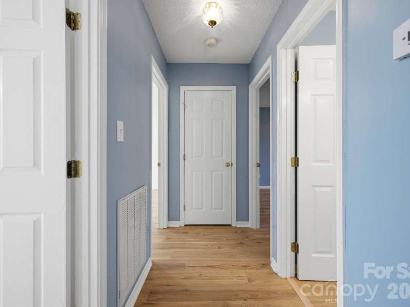 3842 Serenity Drive, Hickory, NC 28602.  MLS# CAR4384261, YatesRealty ID 38619. 