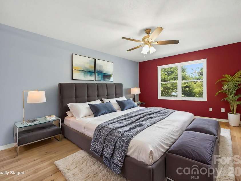 3842 Serenity Drive, Hickory, NC 28602.  MLS# CAR4384261, YatesRealty ID 38619. 