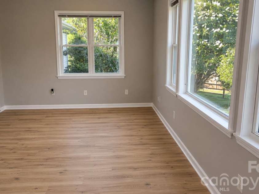 3842 Serenity Drive, Hickory, NC 28602.  MLS# CAR4384261, YatesRealty ID 38619. 