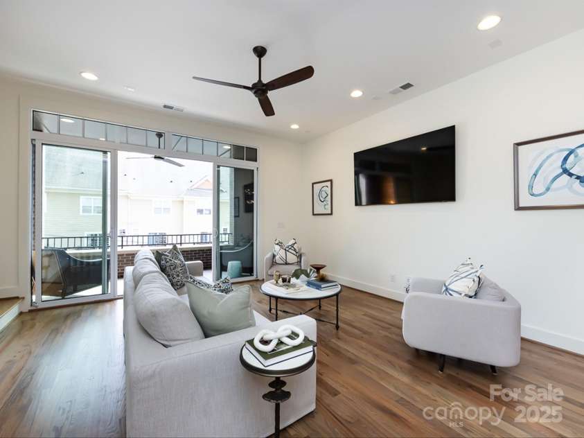 3022 Kalex Court, Charlotte, NC 28204.  MLS# CAR4297350, YatesRealty ID 3862. 