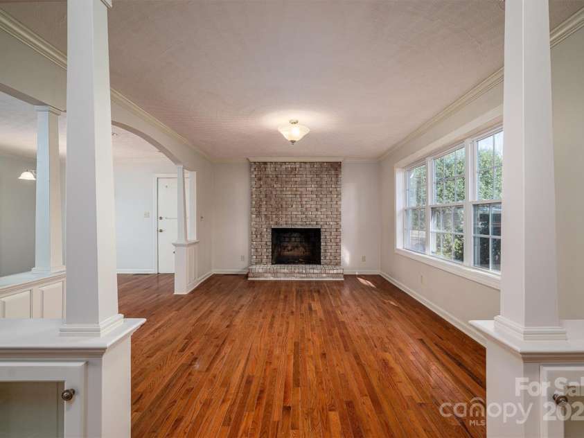 8080 Monbo Road, Catawba, NC 28609.  MLS# CAR4227204, YatesRealty ID 3862. Living room