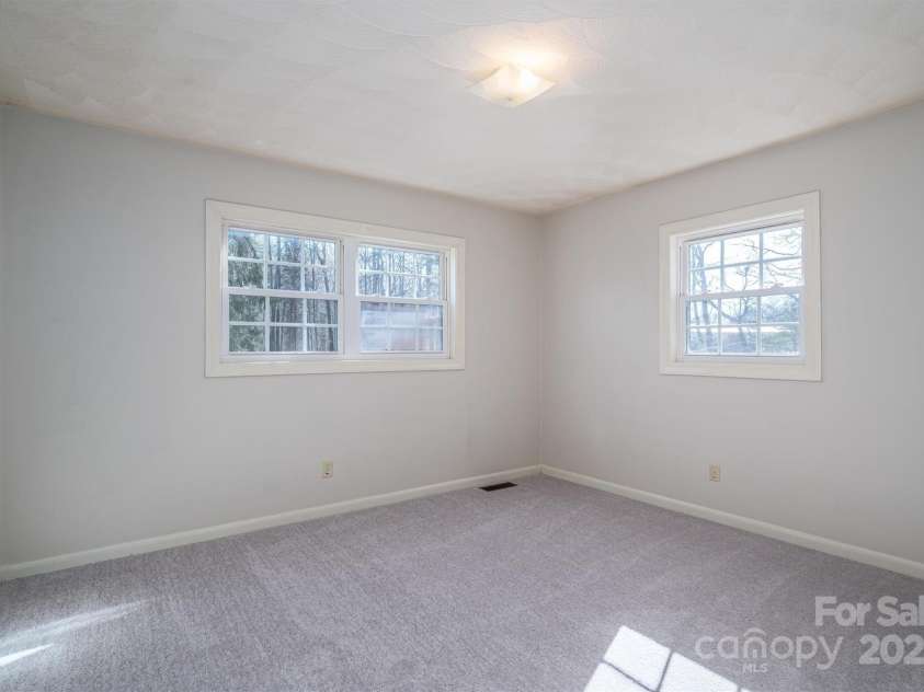 8080 Monbo Road, Catawba, NC 28609.  MLS# CAR4227204, YatesRealty ID 3862. Primary bedroom