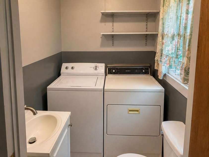 135 Mill Street, Chester, SC 29706.  MLS# CAR4386843, YatesRealty ID 38620. Half Bath and Laundry Room (Enhanced)