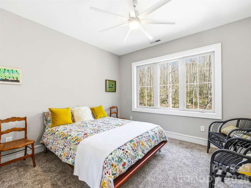 101 Glen Trillium Drive, Fletcher, NC 28732.  MLS# CAR4401703, YatesRealty ID 38622. 