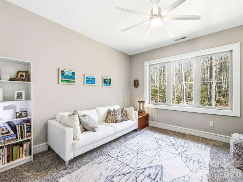 101 Glen Trillium Drive, Fletcher, NC 28732.  MLS# CAR4401703, YatesRealty ID 38622. 