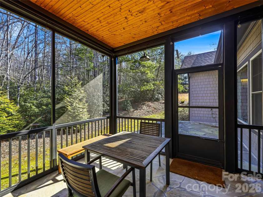 101 Glen Trillium Drive, Fletcher, NC 28732.  MLS# CAR4401703, YatesRealty ID 38622. 