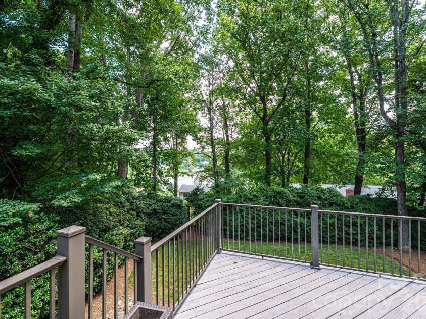 2028 10th Street Boulevard, Hickory, NC 28601.  MLS# CAR4405123, YatesRealty ID 38623. 
