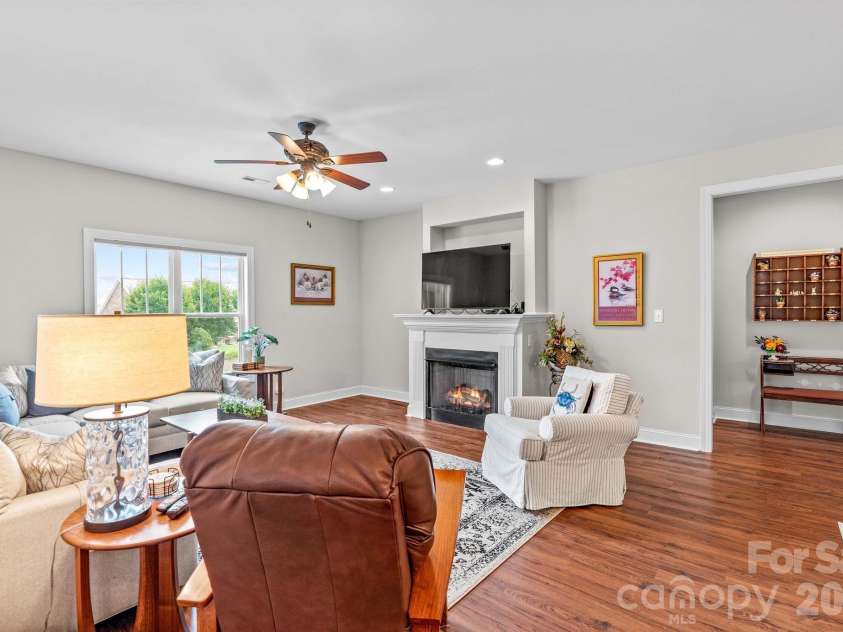 828 Wisteria Way, Salisbury, NC 28146.  MLS# CAR4402496, YatesRealty ID 38624. 