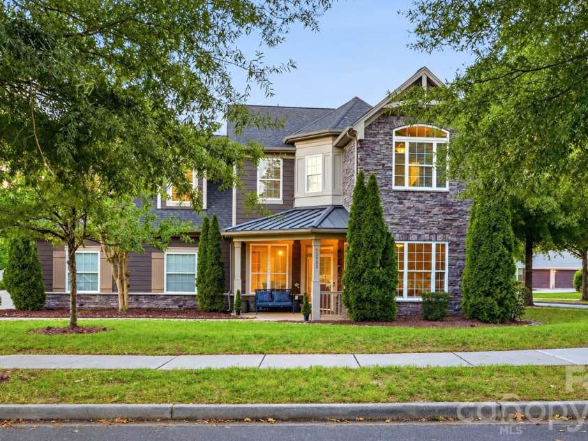 12902 Blakemore Avenue, Huntersville, NC 28078.  MLS# CAR4430263, YatesRealty ID 38626. 
