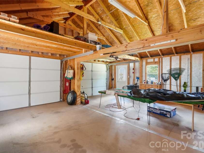 18532 Rosapenny Road, Charlotte, NC 28278.  MLS# CAR4404248, YatesRealty ID 38627. 