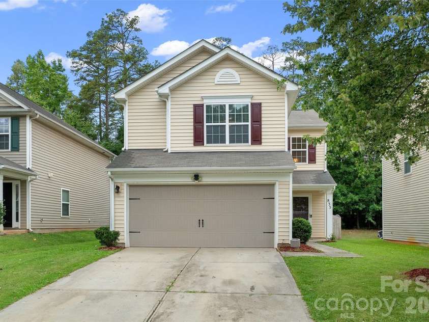 835 Rook Road, Charlotte, NC 28216.  MLS# CAR4398671, YatesRealty ID 38628. 