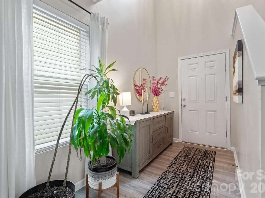 835 Rook Road, Charlotte, NC 28216.  MLS# CAR4398671, YatesRealty ID 38628. 