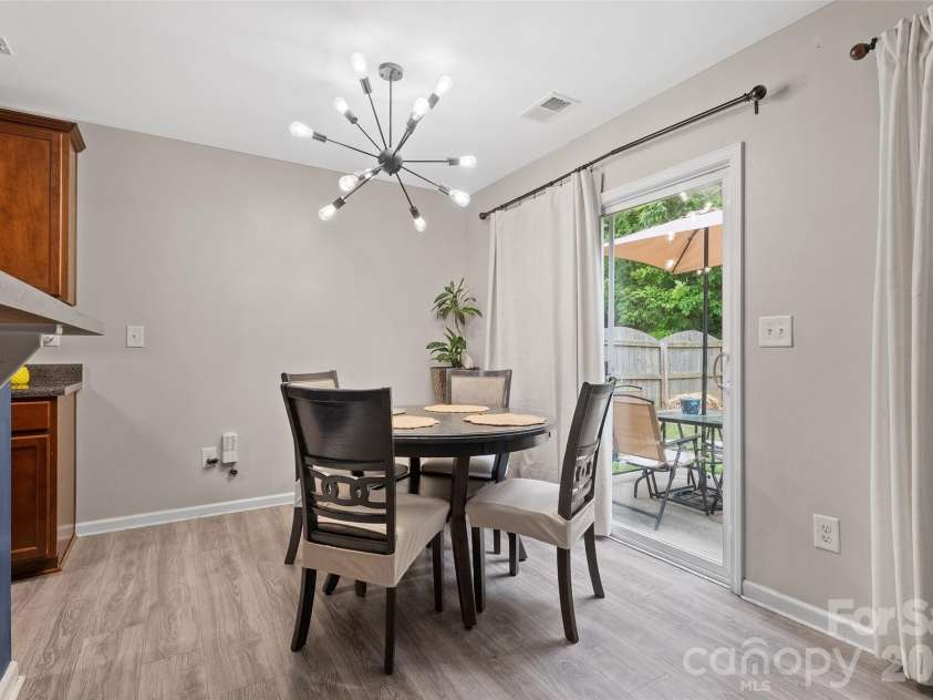 835 Rook Road, Charlotte, NC 28216.  MLS# CAR4398671, YatesRealty ID 38628. 