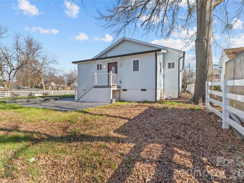 417 Boyte Street, Monroe, NC 28110.  MLS# CAR4321460, YatesRealty ID 3863. 