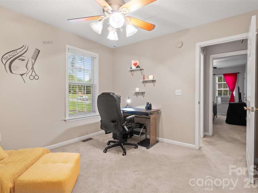 407 Cook Street, Kannapolis, NC 28083.  MLS# CAR4398777, YatesRealty ID 38630. 