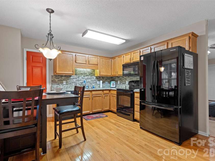 407 Cook Street, Kannapolis, NC 28083.  MLS# CAR4398777, YatesRealty ID 38630. 