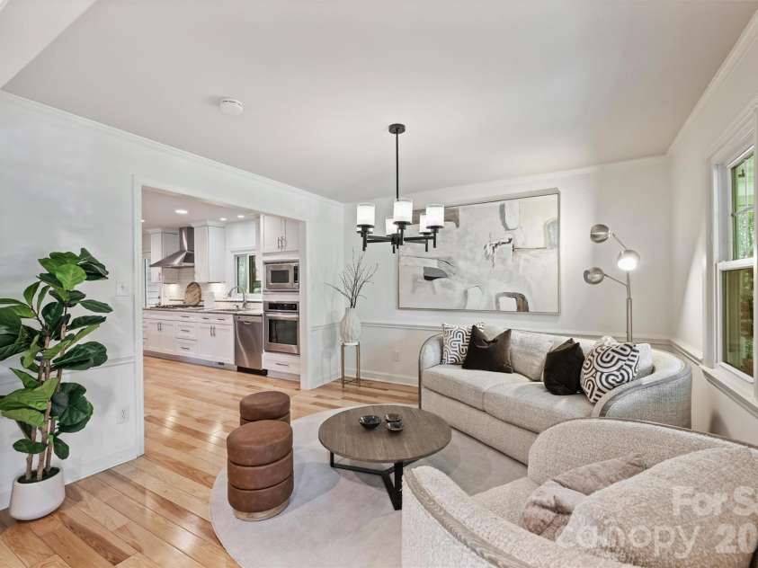 1506 Wandering Way Drive, Charlotte, NC 28226.  MLS# CAR4391135, YatesRealty ID 38633. 
